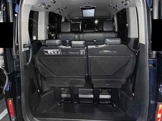 Honda Step Wagon: багажное отделение